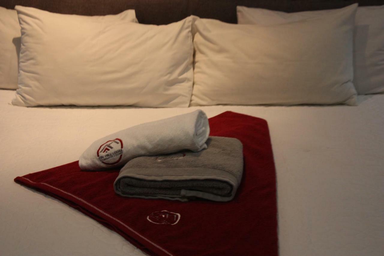 On Hill Lodge Bloemfontein Bagian luar foto